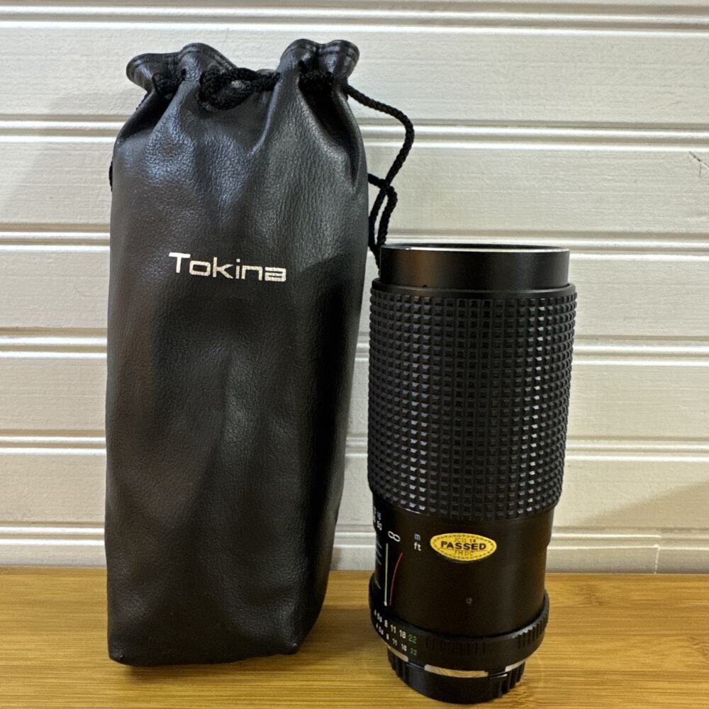 Tokina RMC II 80-200mm f/4 Telephoto Zoom Lens for Canon FD Manual Focus Vintage